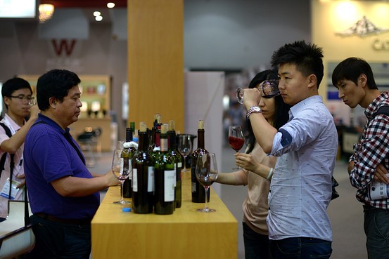 sell wine in China