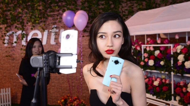 Selfies apps in China