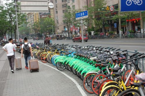 Sharing bikes in China-Competition-Mobike and Ofo