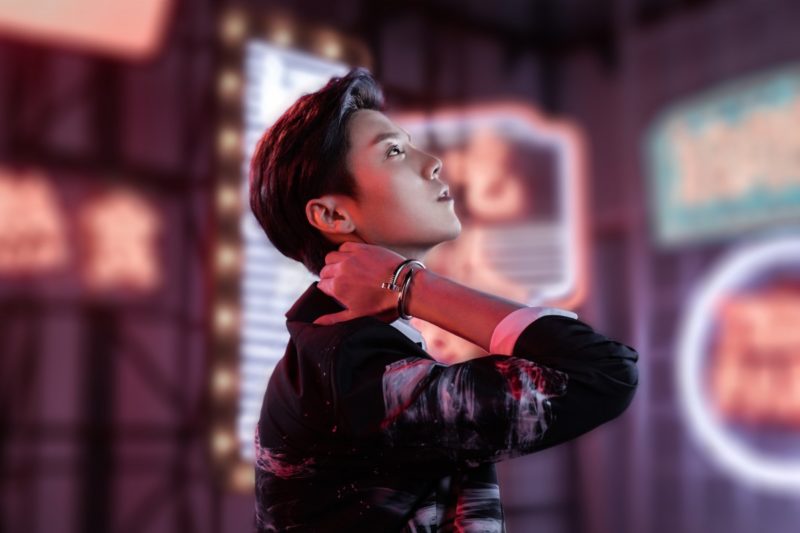 Lu Han in an advert for Cartier jewellery targeting male consumers in China