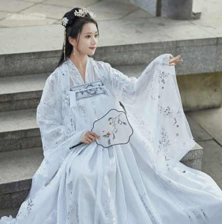 The Hanfu dress is making a come-back in modern Chinese fashion