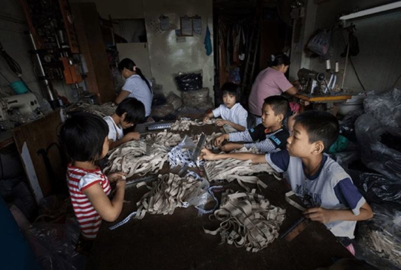 Reuters, Child laborers in a Chinese sweatshop