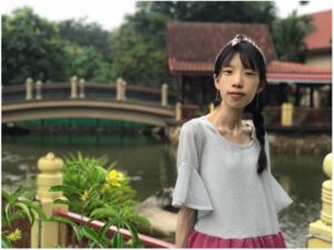 daxue consulting_Chinese person suffering from eating disorder in China