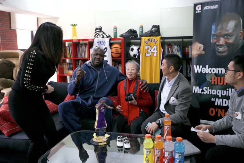 Former NBA player Shaquille O'Neal visited 虎扑