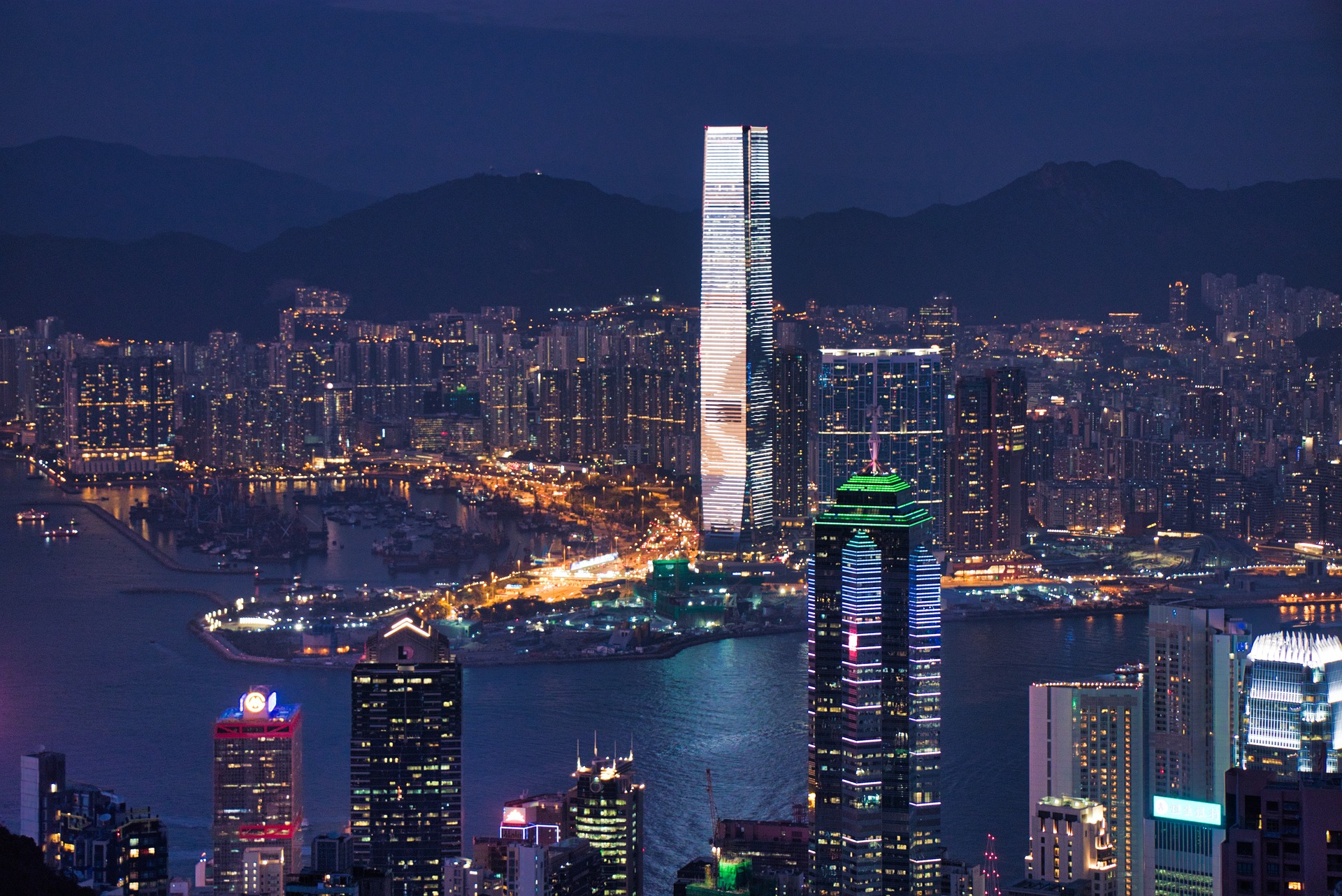 Losing Hong Kong Retail Could Be Devastating to Global Luxury Brands – WWD
