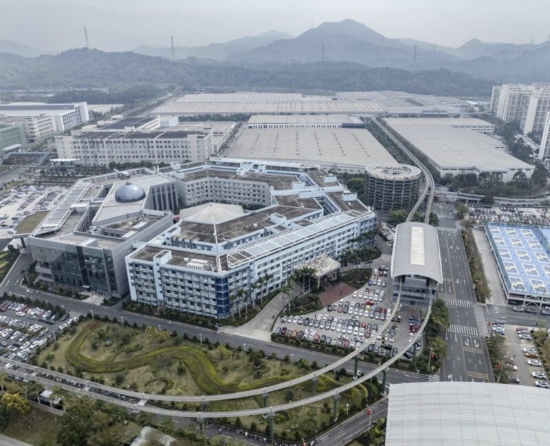 BYD’s new Shenzhen‘s “walled city” like research and innovation campus 